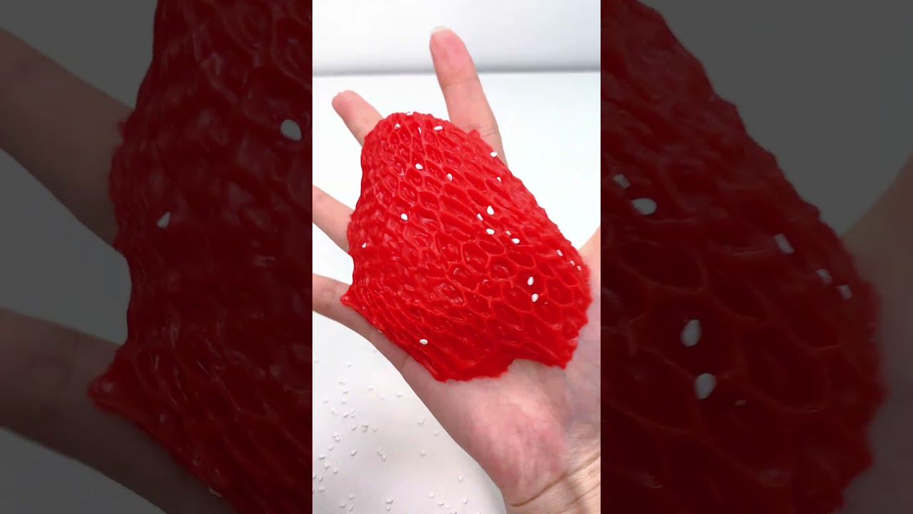 FUFUSQUISHY ASMR 🍓🍓 Giant Strawberry