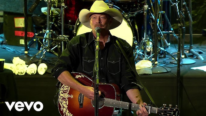 Alan Jackson - Little Bitty - Keepin' It Country - YouTube