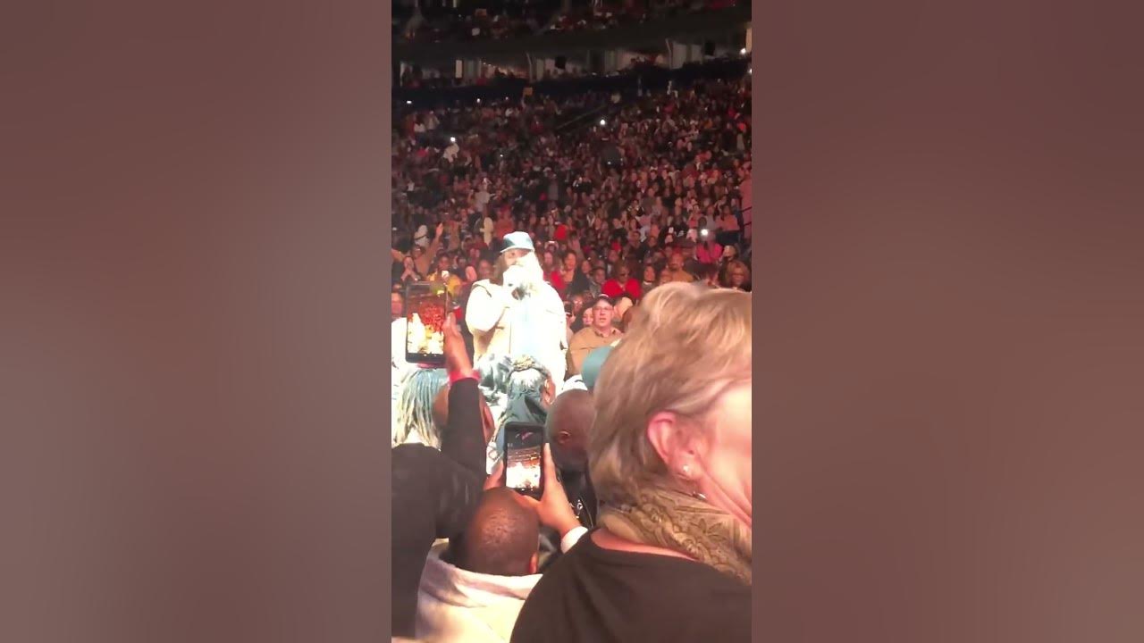 Tennessee Whiskey aka Chris Stapleton singing live during The Tyler Perry Madea Farewell Tour