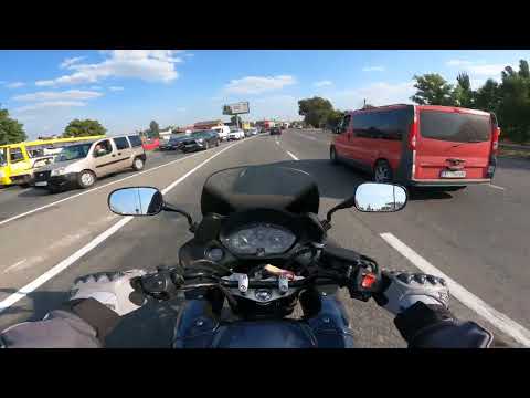 Honda CBF600S on city streets Part 96