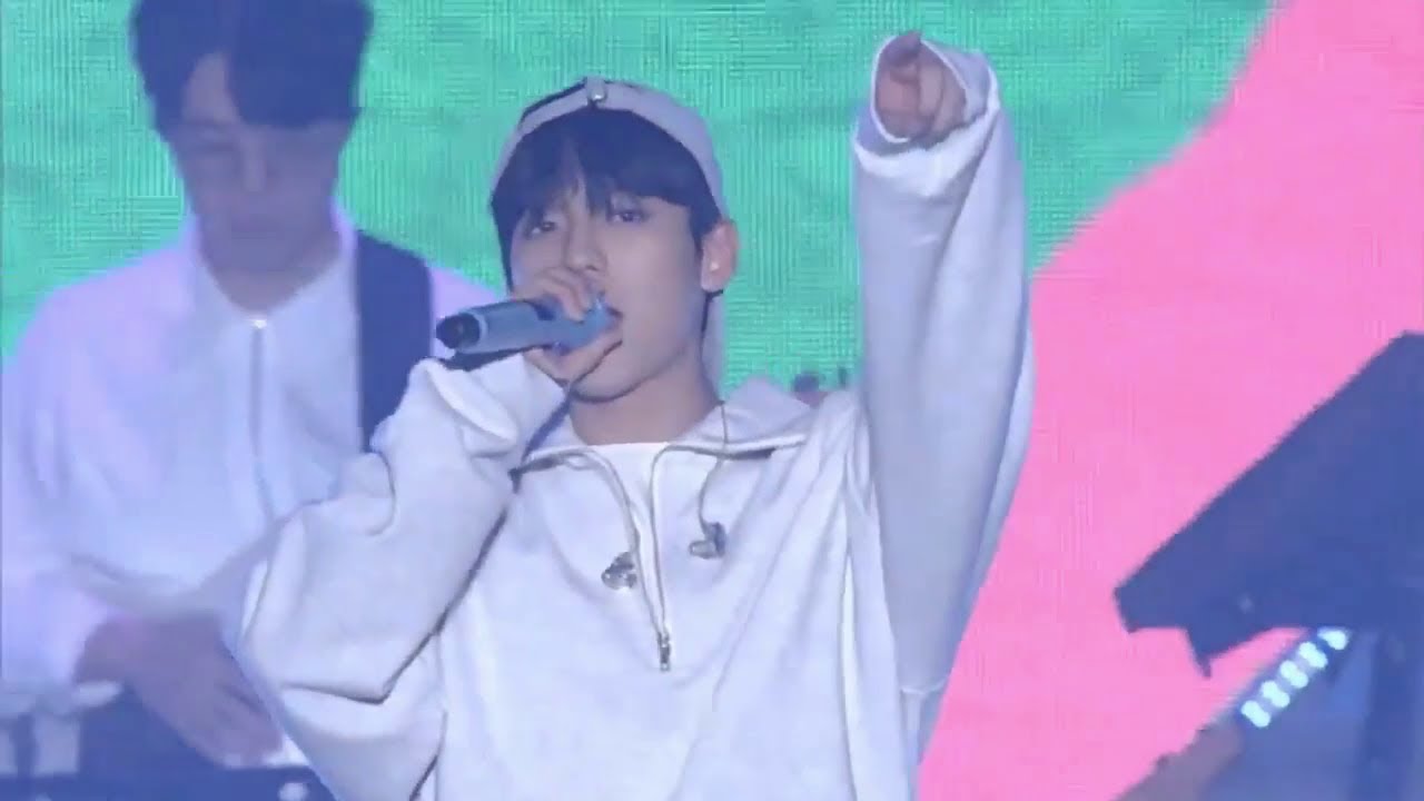 비투비 (BTOB) - DREAMER [BTOB 10TH ANNIVERSARY CONCERT 2022] - YouTube