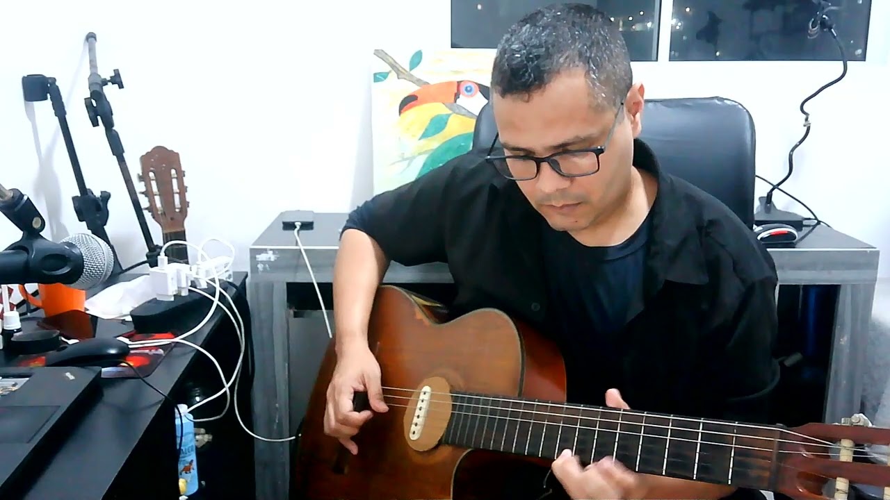 Acompanhando dvd João Gomes, como violão Hyundai HC102