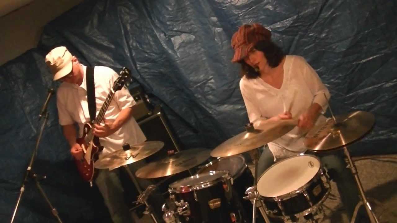 Cordcalling Covering Neil Young's "Rockin' in the Free World"