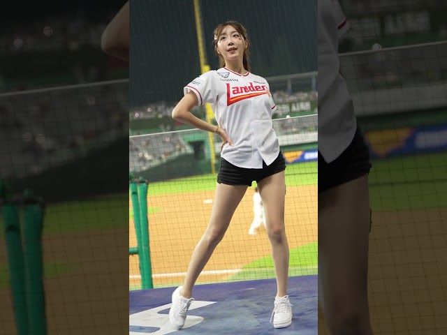 안지현 치어리더 - ITZY(있지) "THAT'S A NO NO" 직캠 @문학경기장 SSG랜더스필드