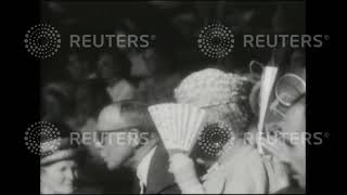1950 TENNIS: Sun and rain for Wimbledon matches