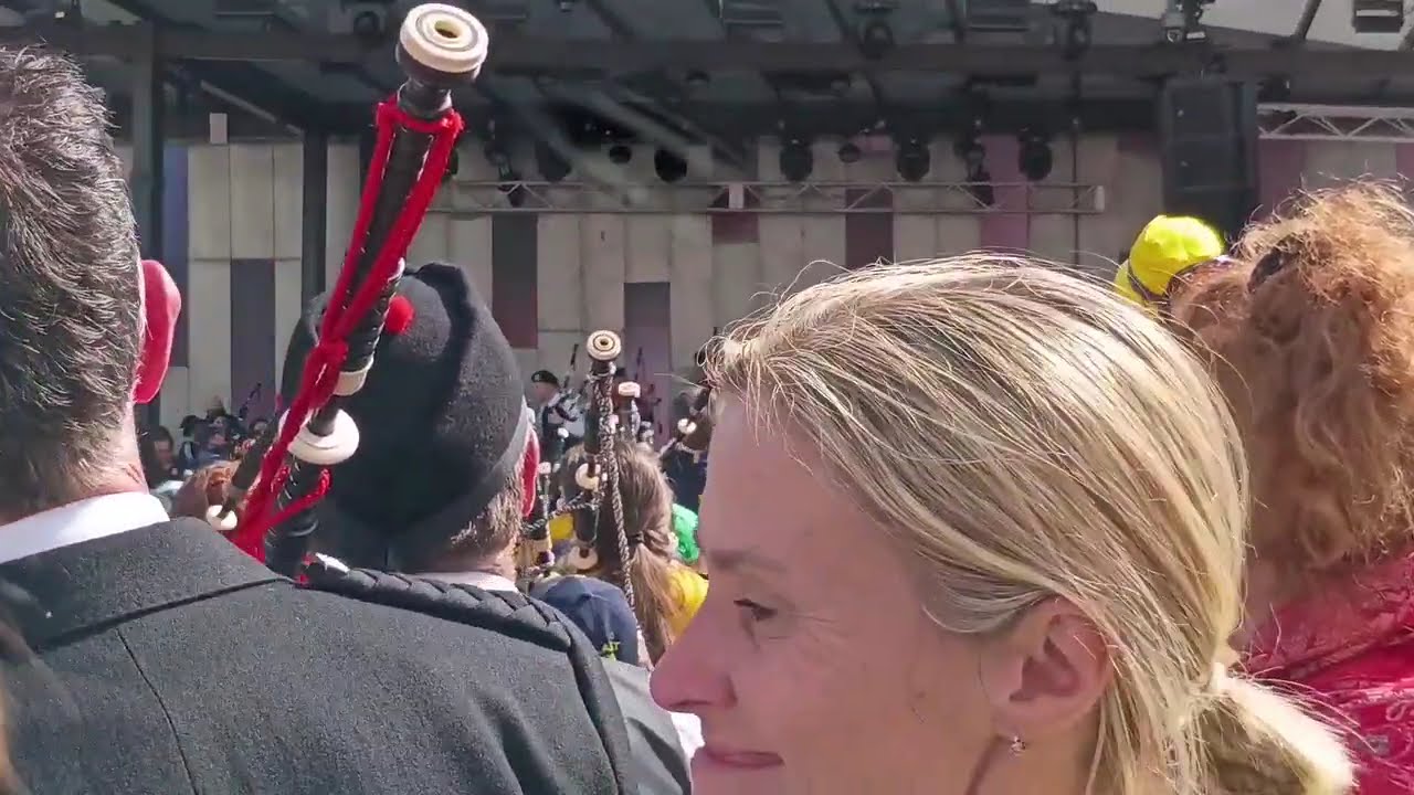 Bagpipe World Record set in Federation Square in Melbourne