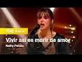 Capture de la vidéo Nathy Peluso - "Vivir Así Es Morir De Amor" (Las Tres Puertas)