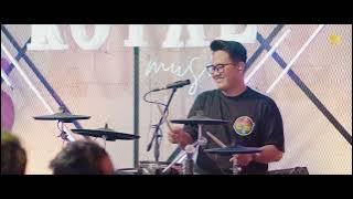DIKE SABRINA   GAMPIL   Live Video Royal Music