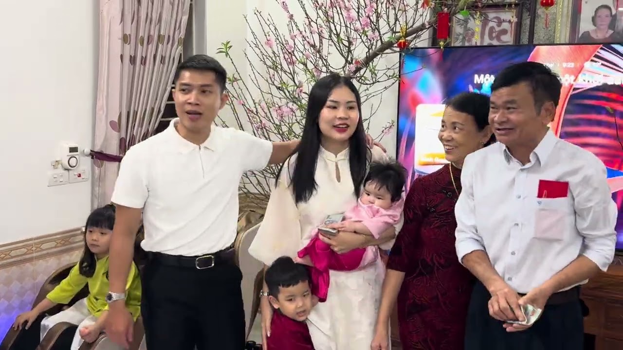 M1 Tết bên gia đình ông Khuất Duy Hùng 2026