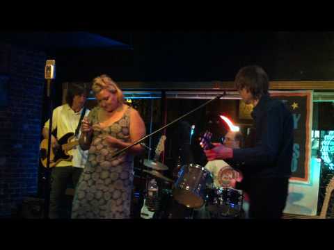 Mississippi Twang Live at Gilreins by The Dirty Ma...