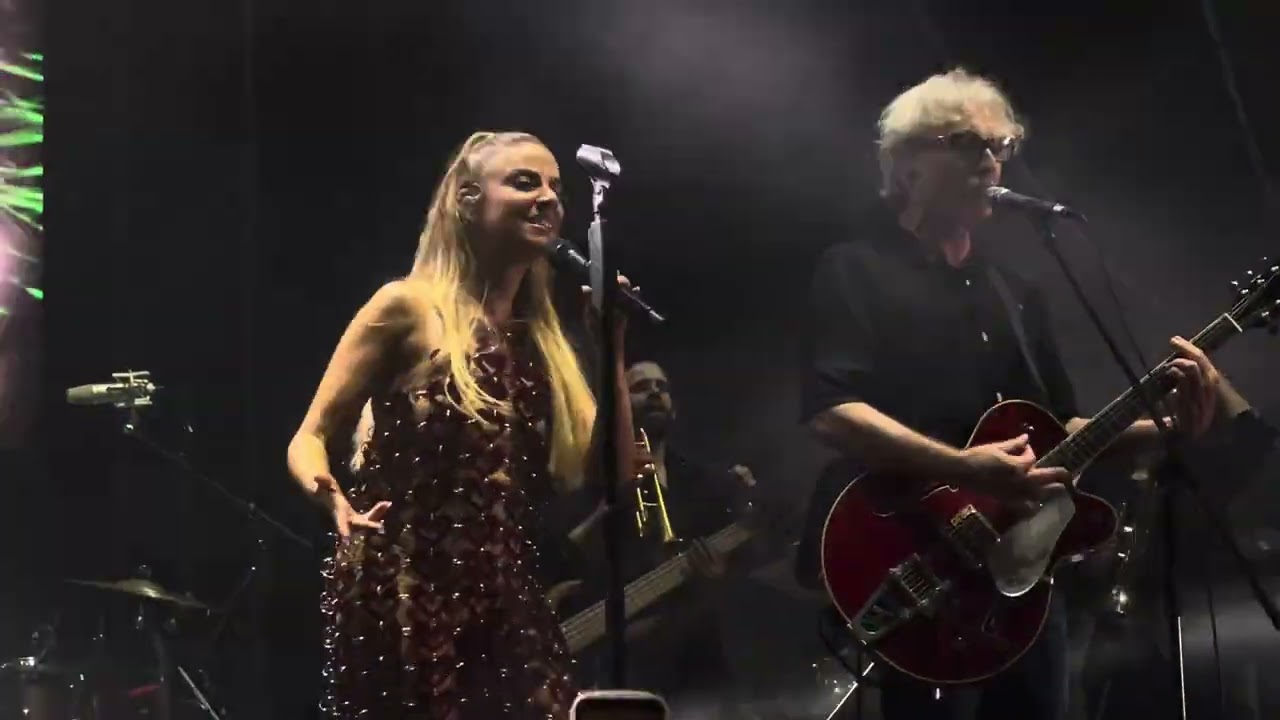 שירי מימון וברי סחרוף - חלליות (חגיגות 20 - לייב פארק 02.10.23)