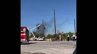 Una avioneta se estrelló en Texas con 21 personas a bordo y afortunadamente todos se salvaron