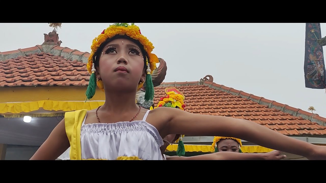 TARI REJANG DEWA - PURA NATASARI ISWARA - TENGGER