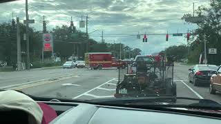 Jacksonville Fire and Rescue | Engine and Rescue 31 | Responding