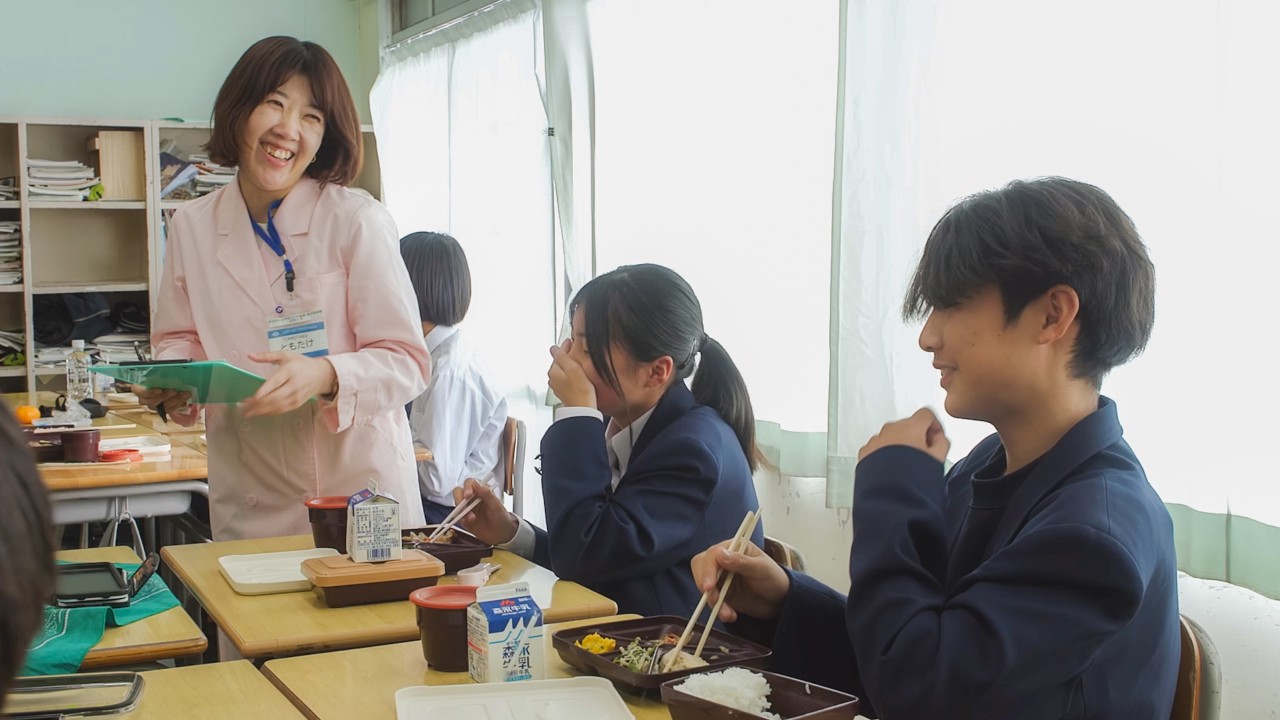 横浜市中学校給食の舞台裏～生徒の思いに寄り添う栄養士たちの試行錯誤～