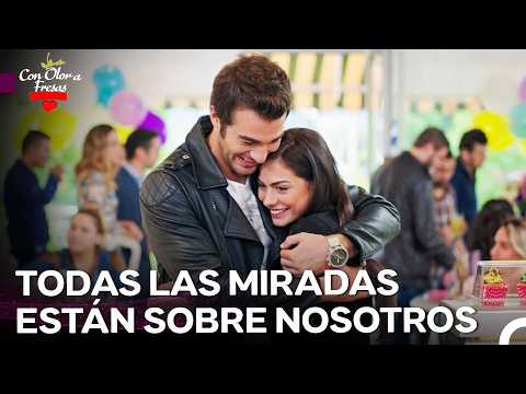 La Pareja Favorita De La Fiesta - Con Olor a Fresas
