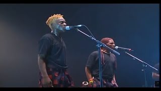 Wenge maison mère - Augustine & Robert Basende (live au zénith 2002)