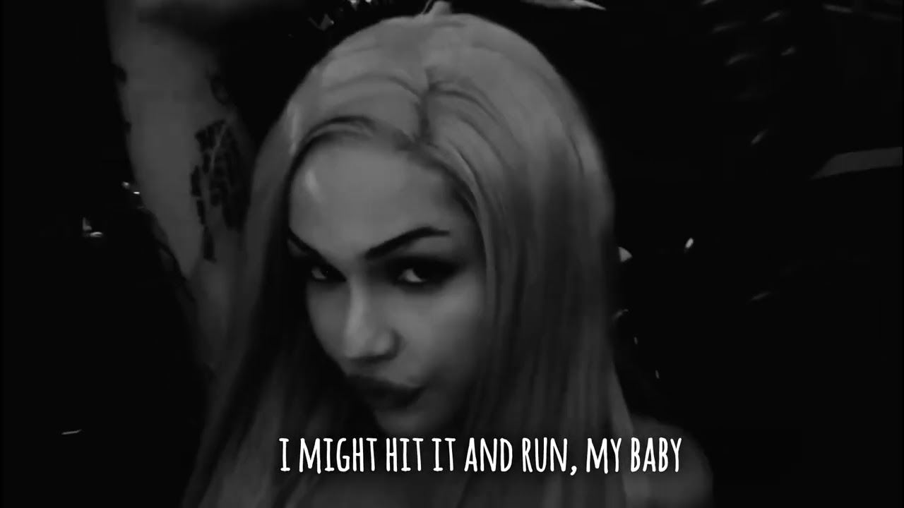 Maggie Lindemann - one of the ones