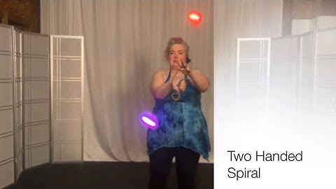 Spiral #Poi 2 Hands #PoiLesson #PoiTutorial #PoiDance #FlowArts