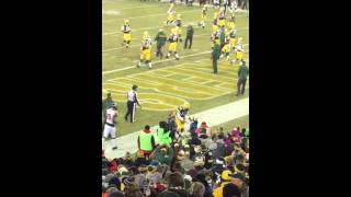 Aaron Rodgers makes a child's day!