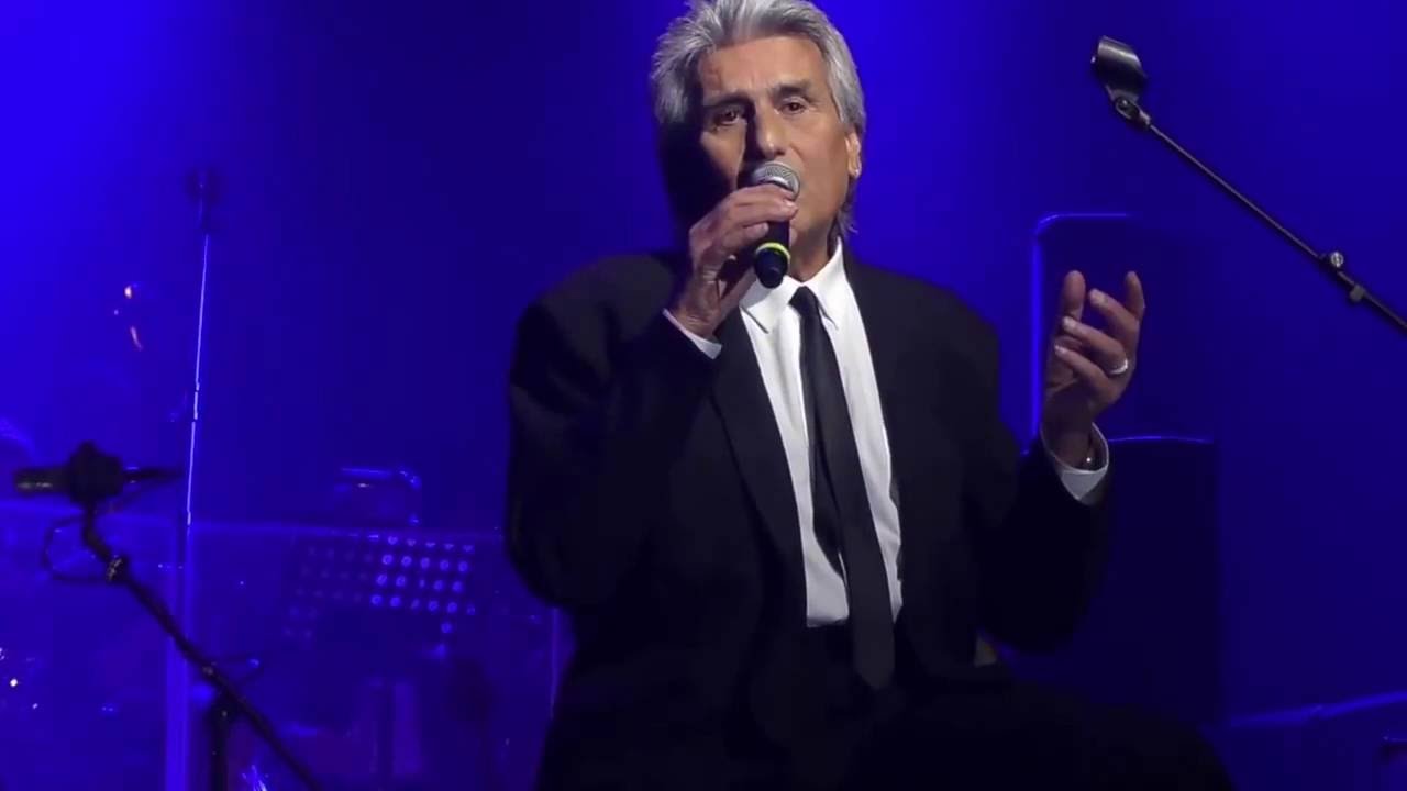 TOTO CUTUGNO - AFRICA - BUDAPEST - 15 OCT. 2016 - YouTube