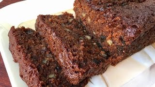 This carrot date cake is moist, delicious and rich! every bite of it a
feast for your tongue ;) really simple to make as well. great cak...