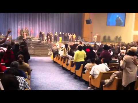Praise &amp; Worship @ Greater Grace Temple Detroit 2 - YouTube