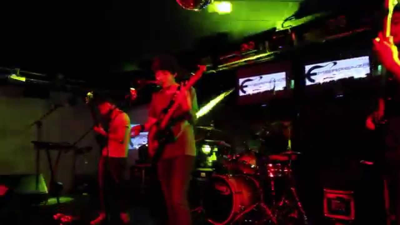 New Haunted Paint Shop - Lawrence The Dreamer (Live @Blackout)