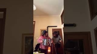 La cucchiaiata 🎶🎼#folkmusic #accordeon #folkmusiceurope #wordmusic #folk #musica #seguimi