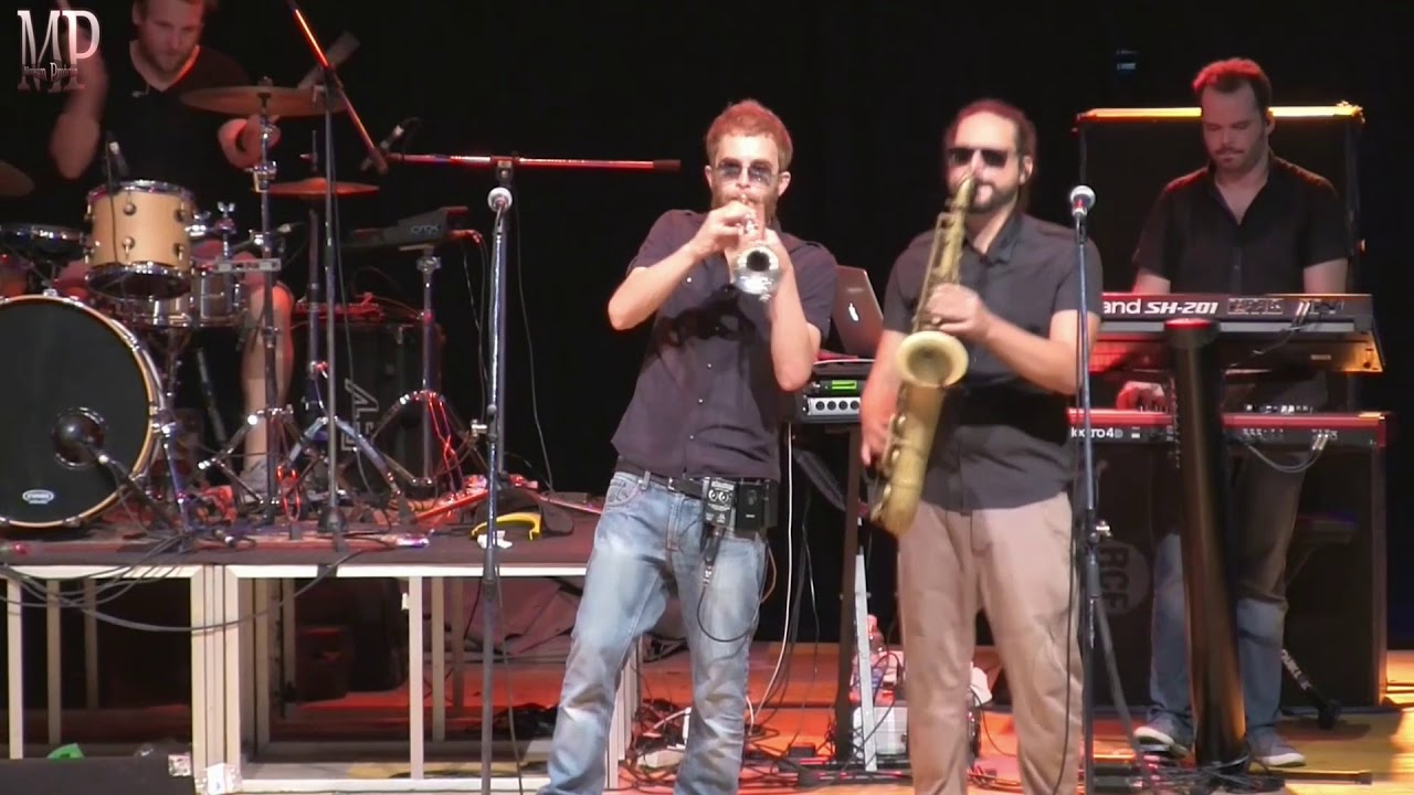 Herman Medrano & The Groovy Monkeys - Basame E Cioppe (Live) adlı videoyu YouTube'da izle Herman Medrano & The Groovy Monkeys - Basame E Cioppe (Live) adlı videoyu YouTube'da izle