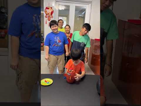 Barrel Pirate Challenge  -  Funny Party Game