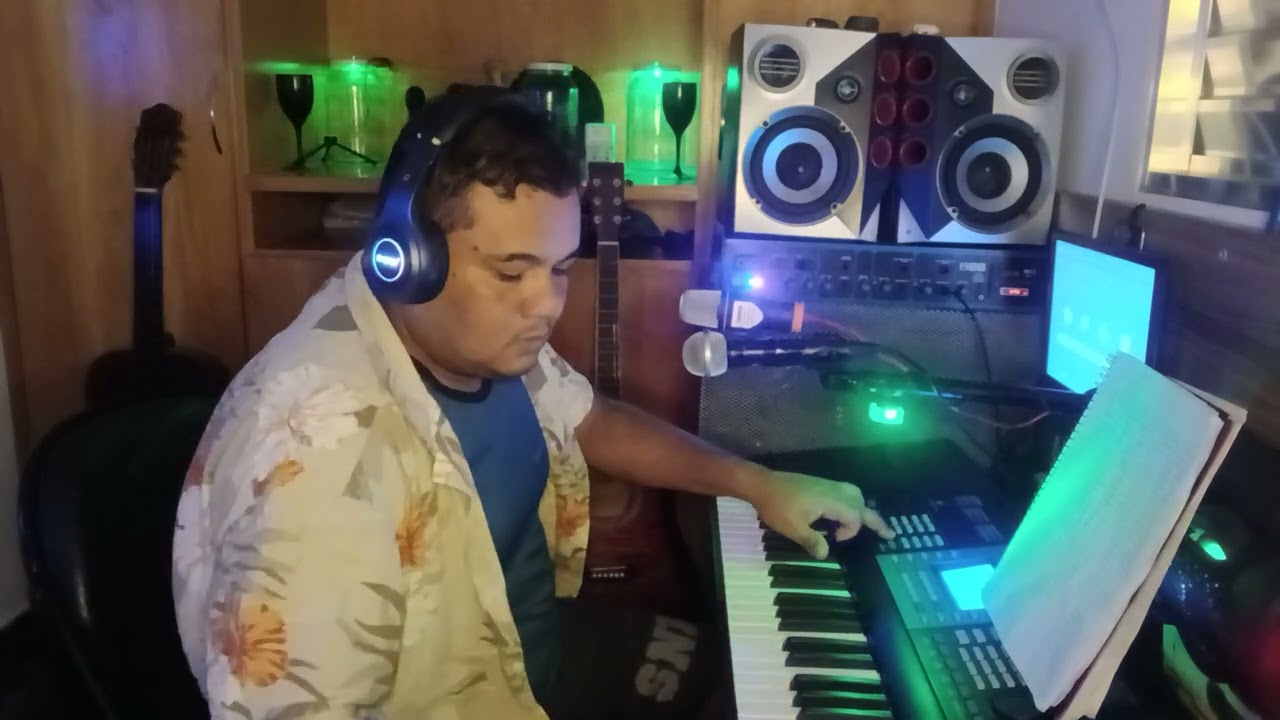 Ele vêm meu amigo Jesus Ele vêm 