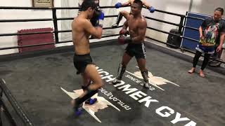 Buakaw sparring Superbon