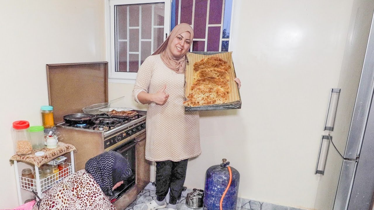 وأخيرا حماتي شاركت معاكم طريقة كاملة ديال ملوي بالشحمة متصوروش شحال بنين غادي تبلاو بيه يا المشاهدين