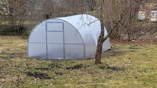 Setting up a Greenhouse - time lapse