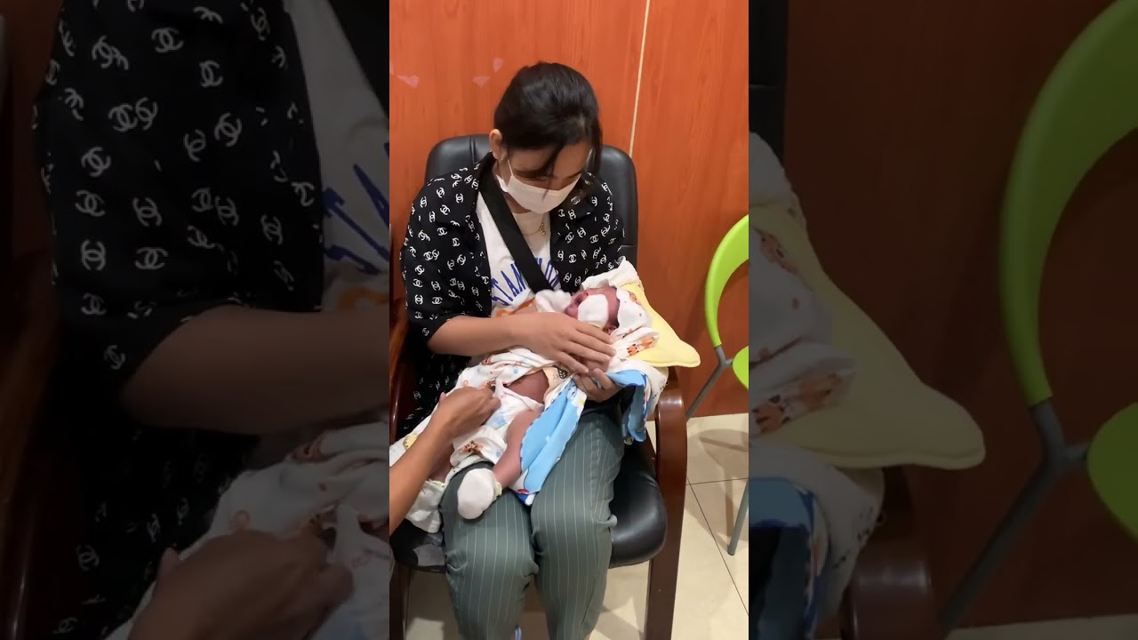 នាំកូនទៅចាក់ចាក់វាក់សាំង1ខែ កន្លះ baby take vaccine 💉 1 months and half