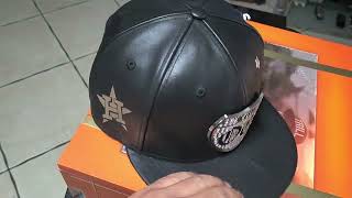 Bun B collaboration "713 Houston Astros Cap" with Autographed Collectors Box.