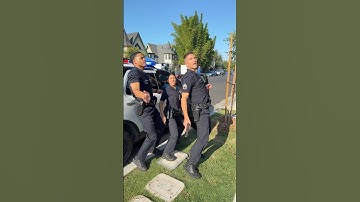 Never a dull moment with this unit on the streets… 👮🏼‍♂️ #stayinalive #fy #therookie