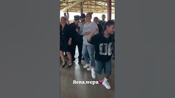 Thumbnail of Chiwiwis cumbia