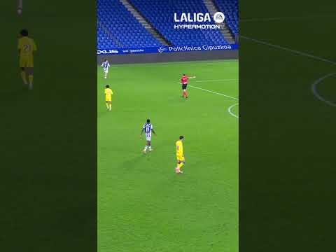 ⛔ ¡Gran parada de Aitor Fraga para evitar el empate! #LaLigaHighlights