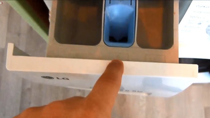Почему не уходит вода из отсека для кондиционера в стиральной машине после стирки?