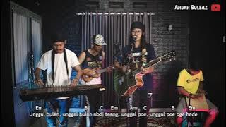 Bubuy bulan cover by Kang Anjar Boleaz feat Sora Saparakanca