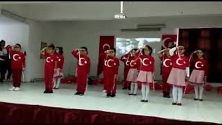 Atam Marşı eşliğinde dans gösterisi