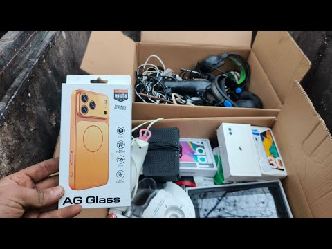 (In The Trash) I Found Phones People Threw Away In Europe ??