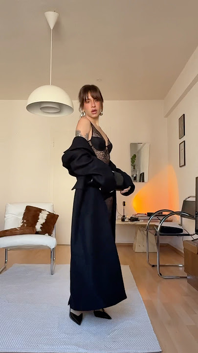 Who else is loving ​⁠@rebecaoksana‘s idea of a casual dinner look? 🥂🖤 #MangoSelection