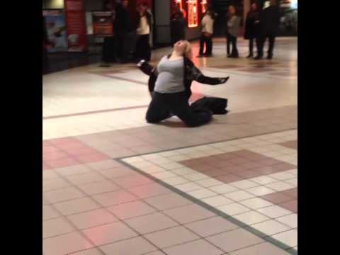 Blood curdling scream in public - YouTube
