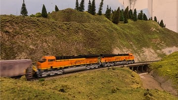 So Real It Looks Prototype! HO Scale BNSF Freight Trains Part 3