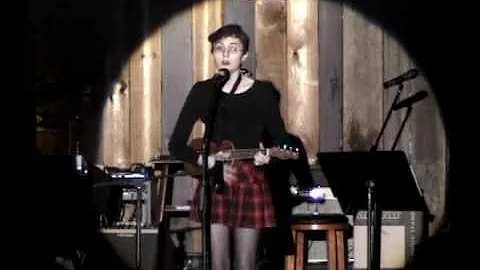 Hallelujah performed by Alisabeth Culp