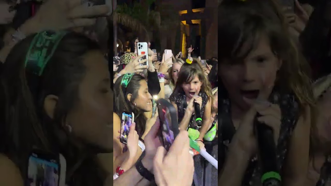 G-Eazy passed his microphone to the crowd for “Me, Myself & I” at Dusk Festival in Tucson 