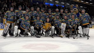 Tilburg Trappers speelde tijdens carnaval  2023 in speciale shirts, de Tilburgse carnavalskleuren.